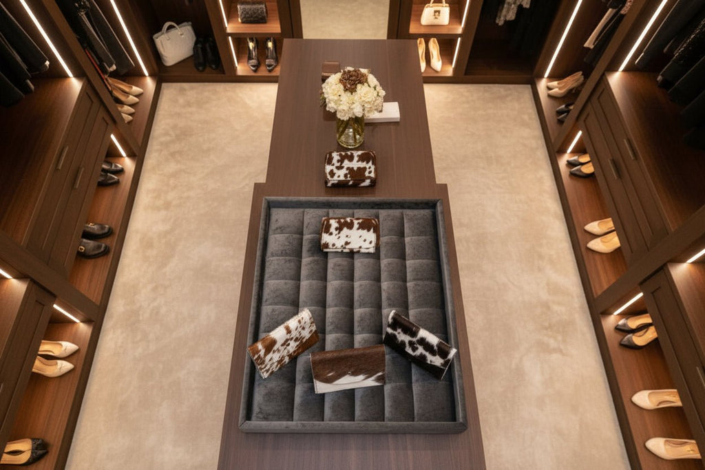 Country Chic Cowhide Credit Card Holder - HomesteadHoboz